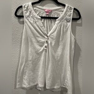 Lilly Pulitzer White Sleeveless Blouse with Button Accents